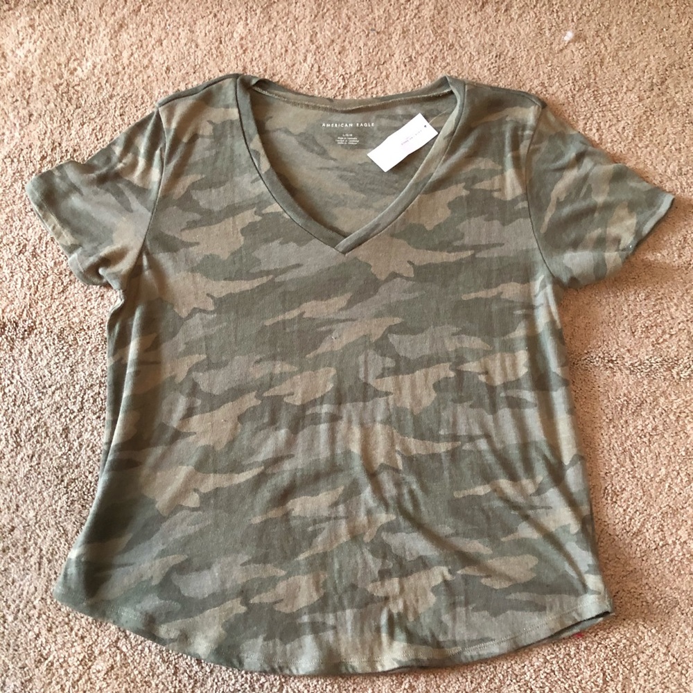 ✨flash sale✨ camouflage american eagle t-shirt tee